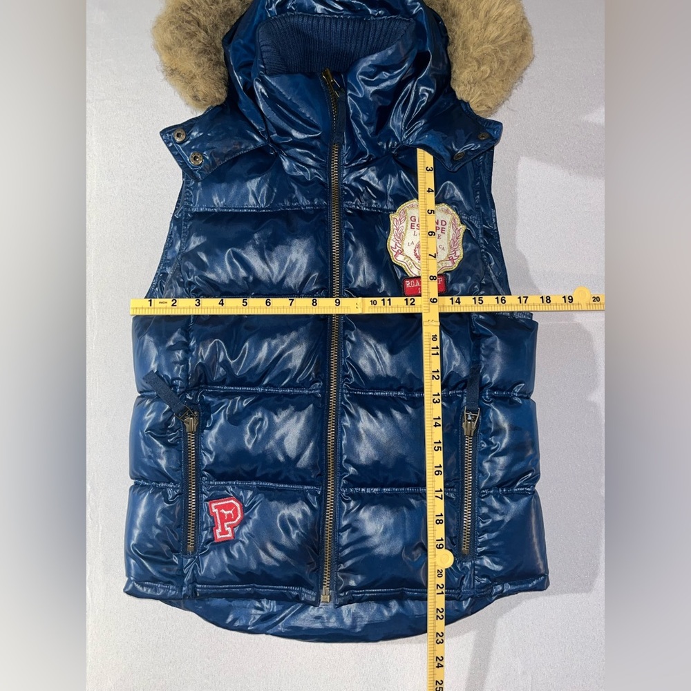Victoria Secret Grand Escape Lodge Puffer Vest Faux Fur Hood - Picture 10 of 10
